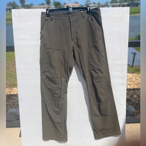 Kuhl RYDR Green Cargo Pants - SZ 38/34. I. - Picture 1 of 13